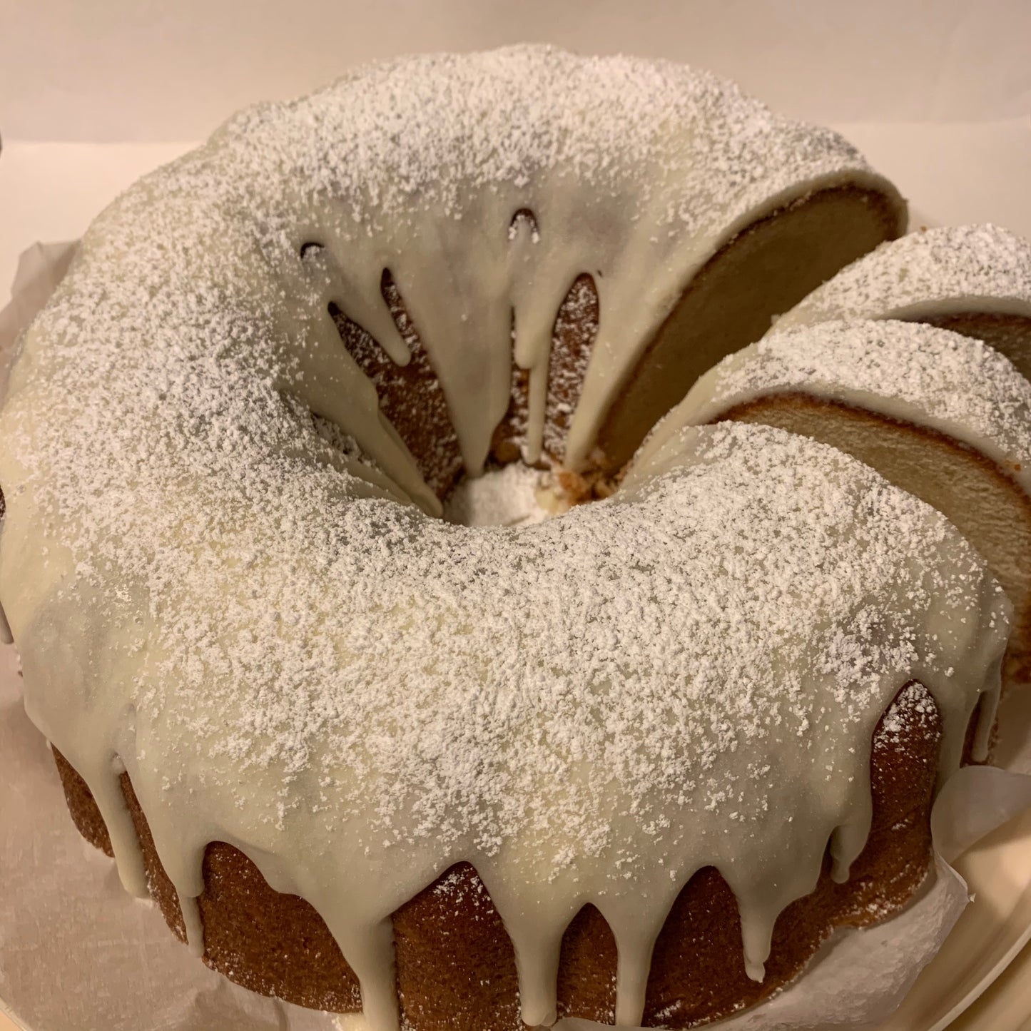 BOBBIE D'S -SCRATCH POUND CAKE